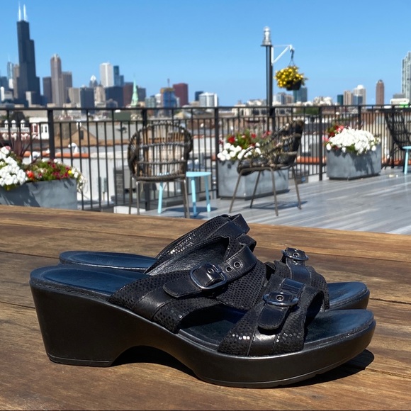 Dansko Jessie Black Lizard Print Slip-On Sandals Women's Size 41 - Picture 1 of 9